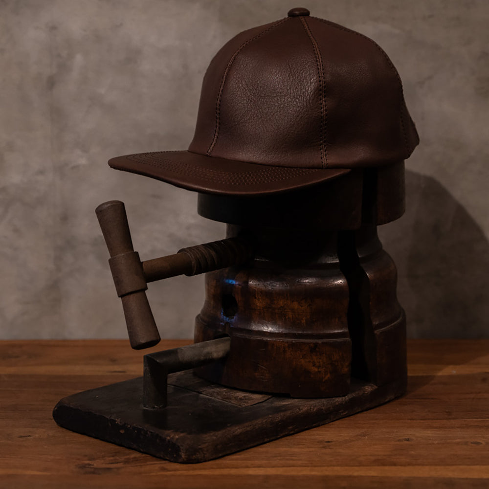 BASEBALL CAP / BROWN COW