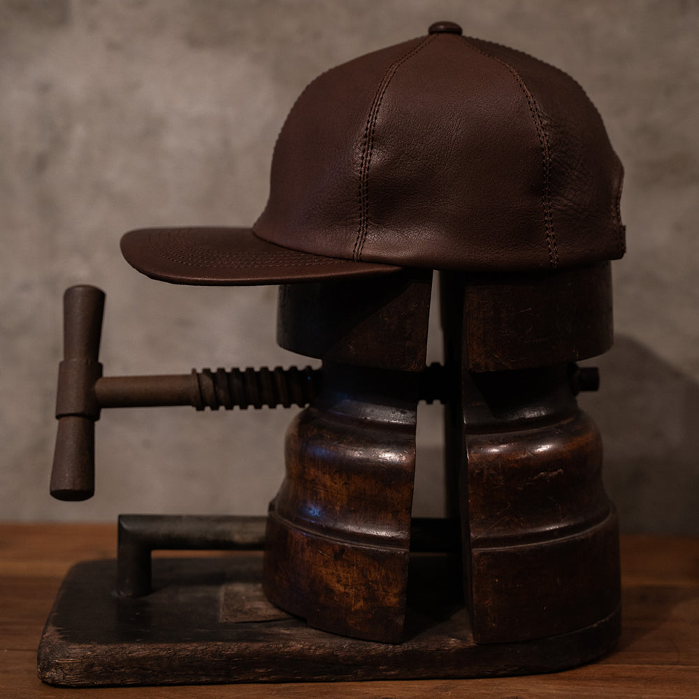 BASEBALL CAP / BROWN COW